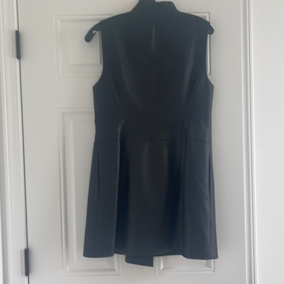 Bcbg maxazria black faux wrap mini dress with pockets on the side - Picture 4 of 4